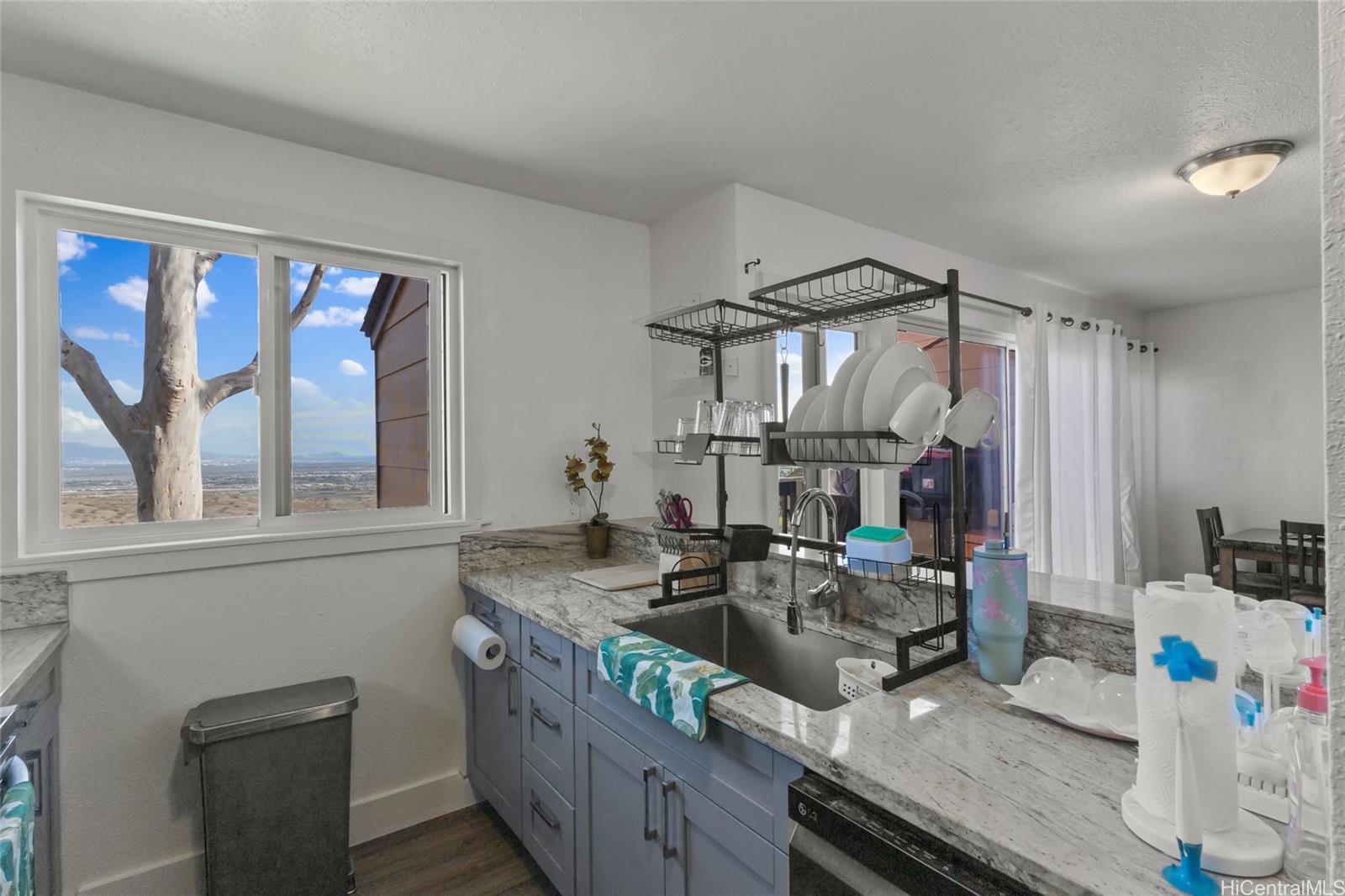 92-923 Welo Street townhouse # 115, Kapolei, Hawaii - photo 5 of 12