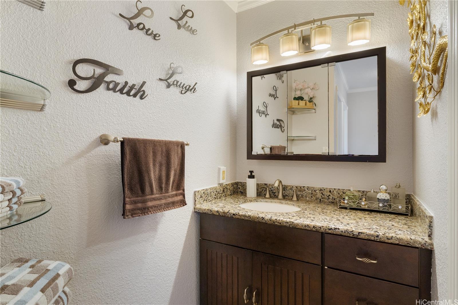 Palehua Townhouses 2 condo # 36, Kapolei, Hawaii - photo 6 of 21