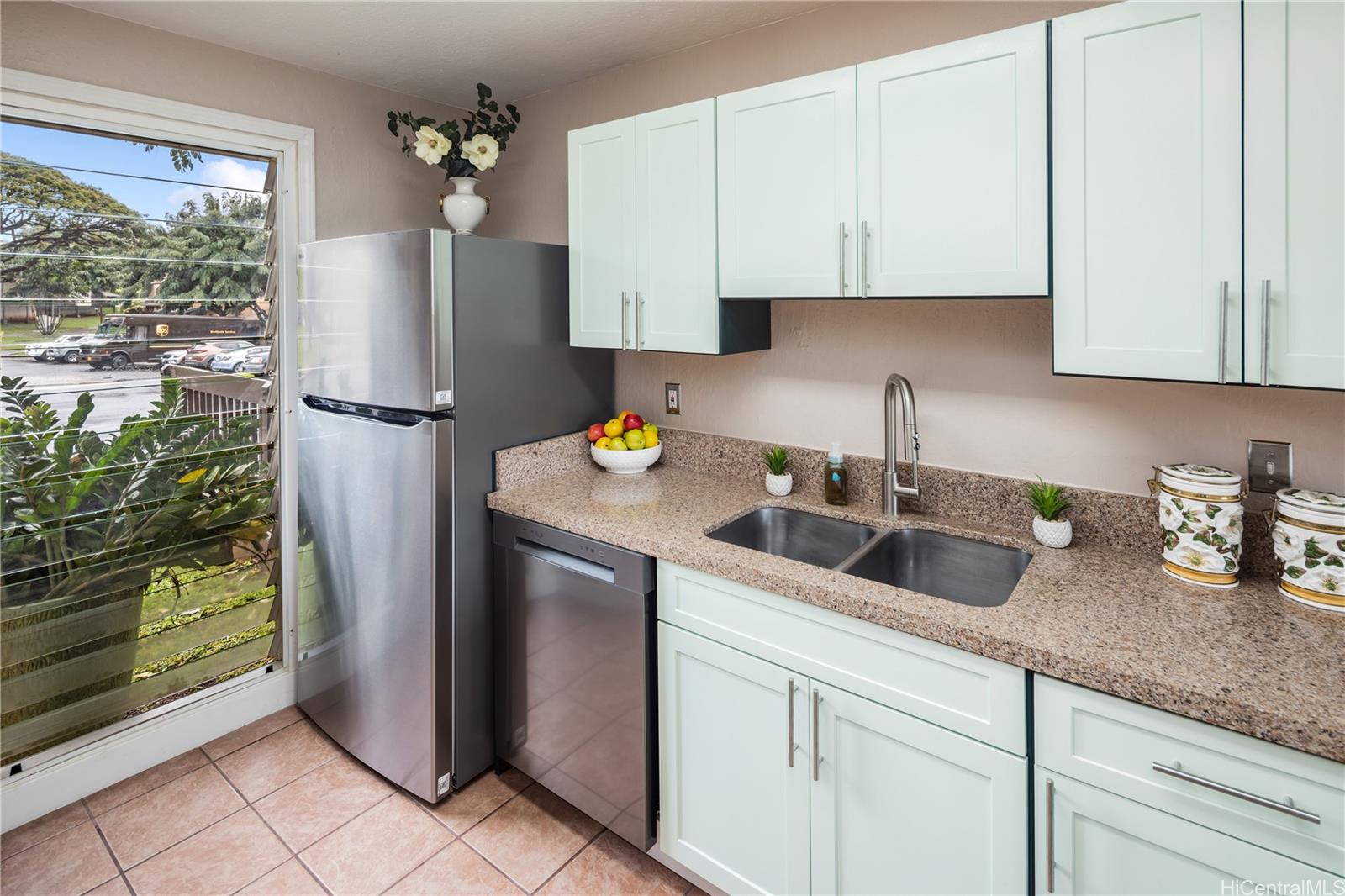 Palehua Townhouses 2 condo # 72, Kapolei, Hawaii - photo 5 of 25