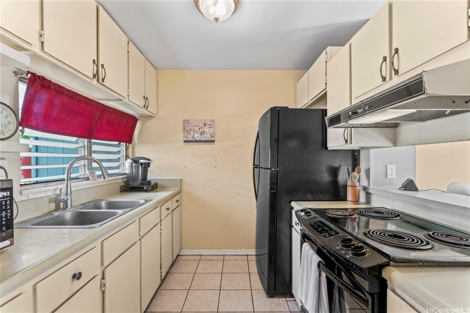 92-977 Makakilo Drive townhouse # 27, Kapolei, Hawaii - photo 6 of 25