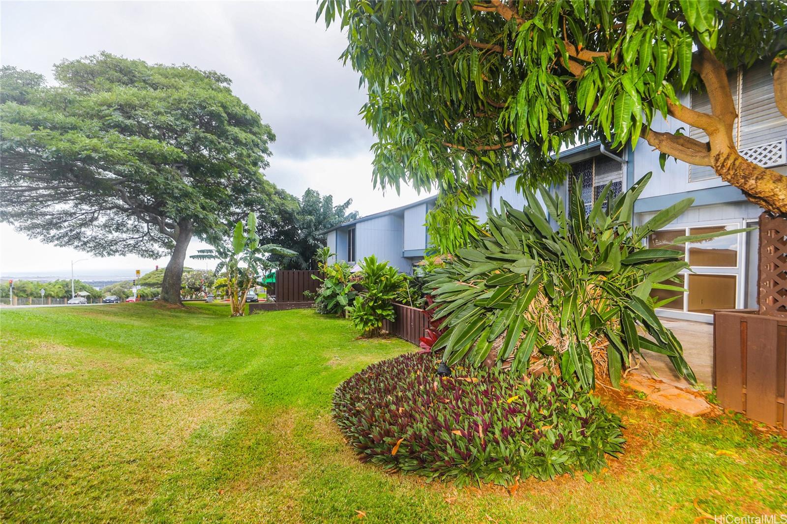 Palehua Assn townhouse # 3, Kapolei, Hawaii - photo 23 of 25