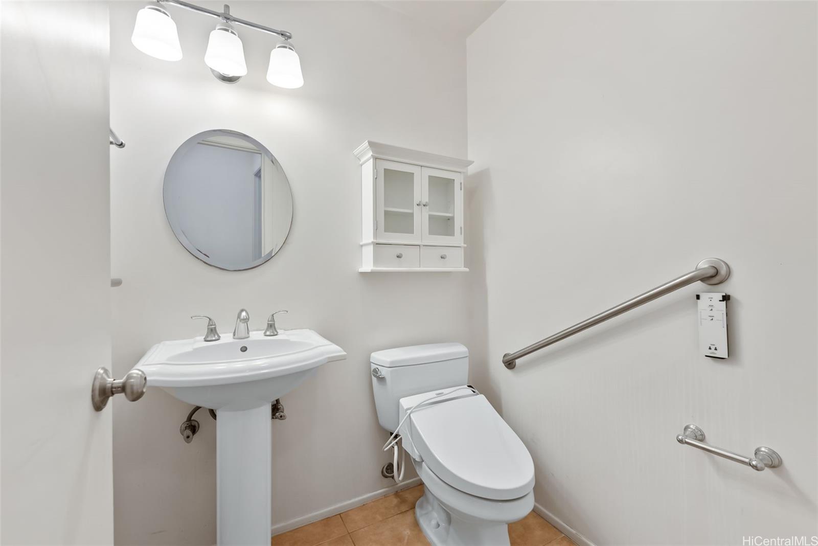 930  Kaahue Street Mariners Ridge, Hawaii Kai home - photo 13 of 25