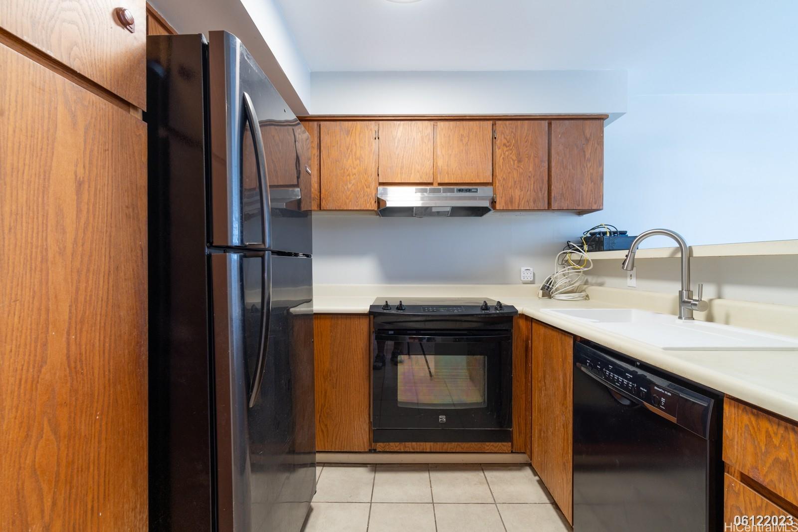 930 Kaheka St Honolulu - Rental - photo 7 of 22