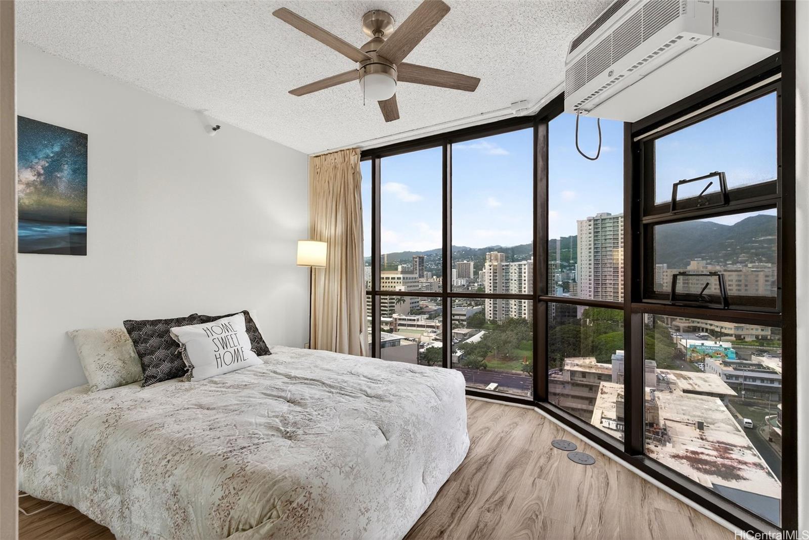 Hale Kaheka condo # 1705, Honolulu, Hawaii - photo 12 of 25