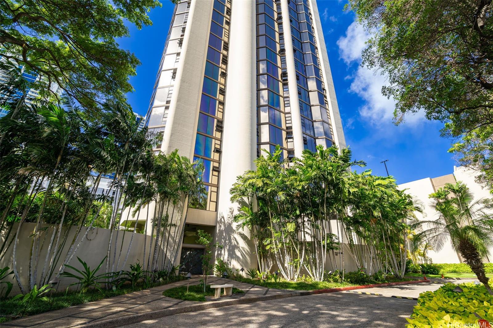 Hale Kaheka condo # 1705, Honolulu, Hawaii - photo 16 of 25