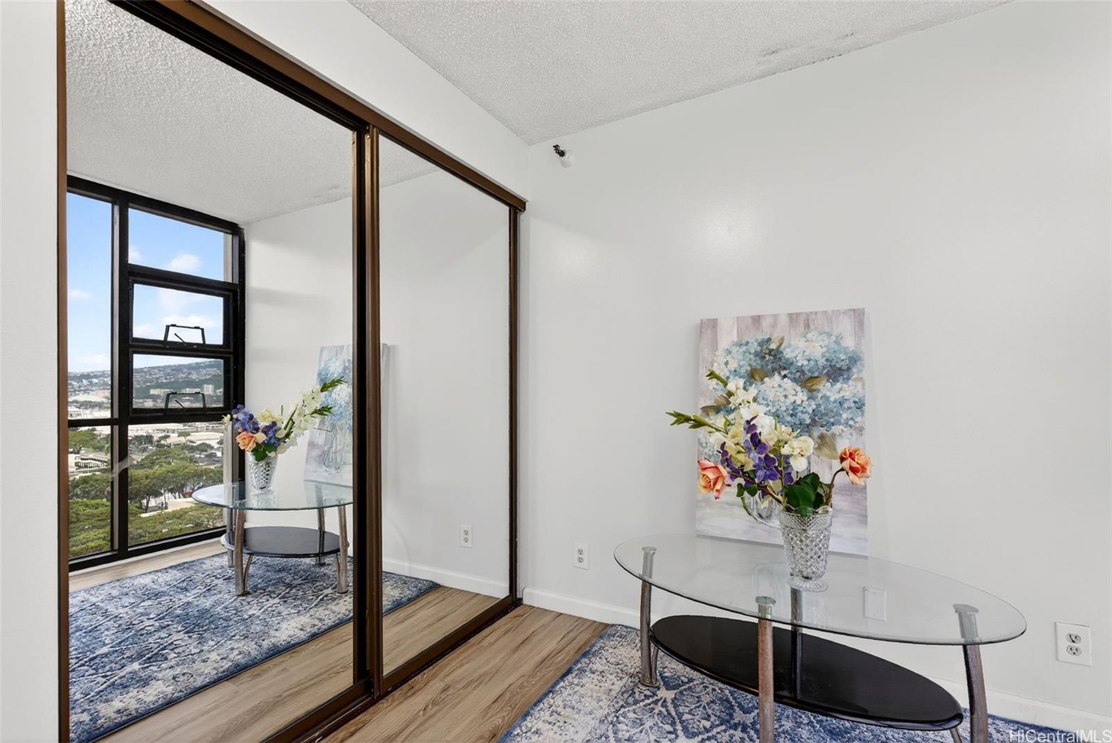 Hale Kaheka condo # 1705, Honolulu, Hawaii - photo 8 of 25