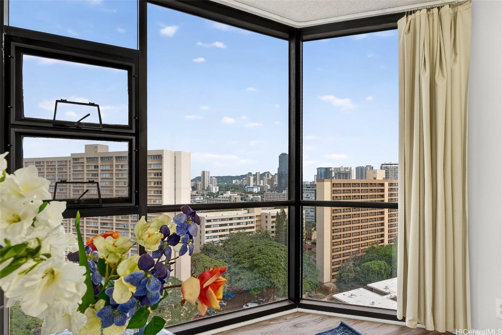 Hale Kaheka condo # 1705, Honolulu, Hawaii - photo 9 of 25