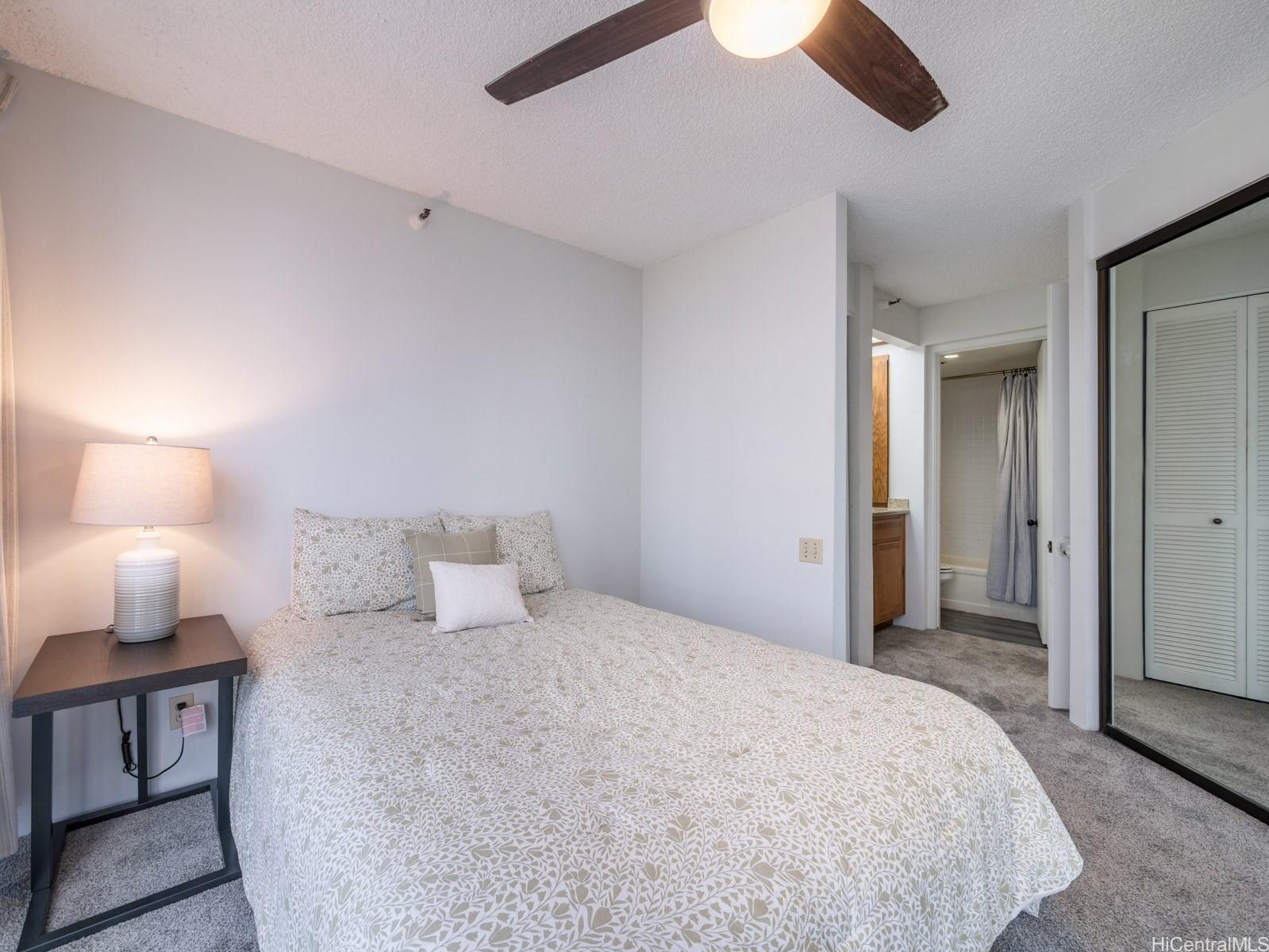 Hale Kaheka condo # 1802, Honolulu, Hawaii - photo 16 of 25