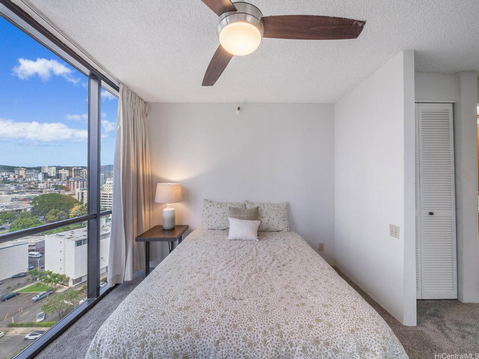 Hale Kaheka condo # 1802, Honolulu, Hawaii - photo 17 of 25