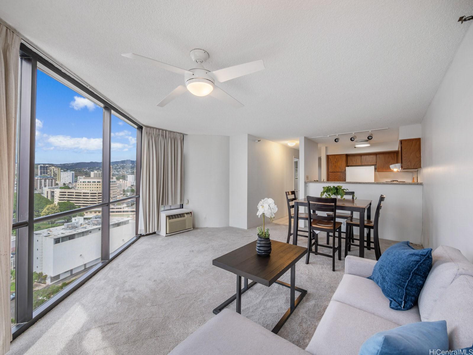 Hale Kaheka condo # 1802, Honolulu, Hawaii - photo 3 of 25