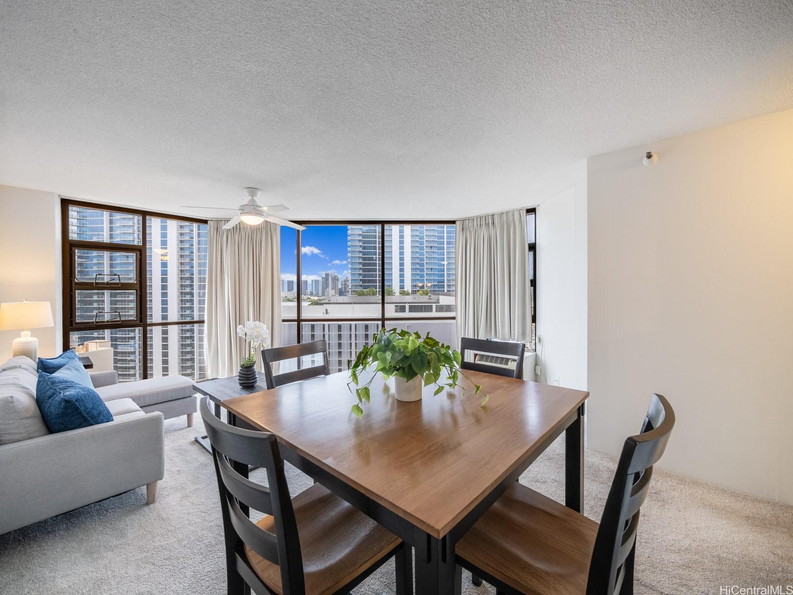 Hale Kaheka condo # 1802, Honolulu, Hawaii - photo 4 of 25