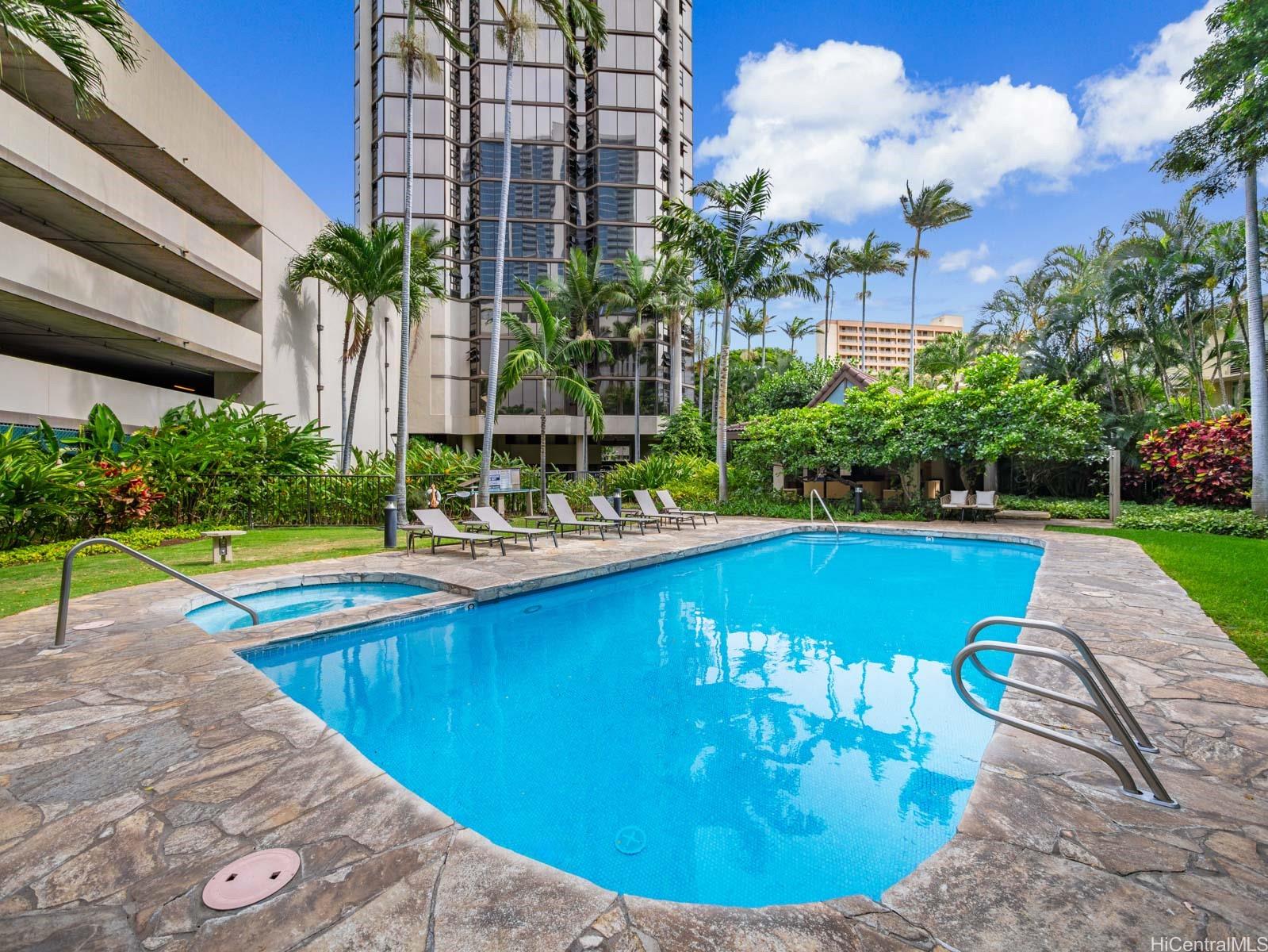 Hale Kaheka condo # 1802, Honolulu, Hawaii - photo 9 of 25