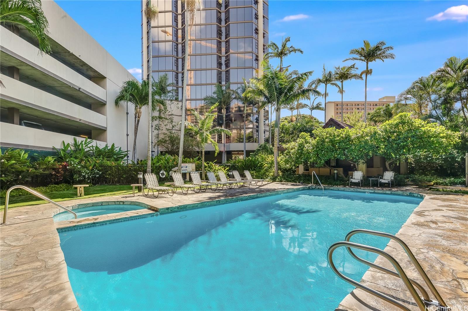 Hale Kaheka condo # 202, Honolulu, Hawaii - photo 23 of 25