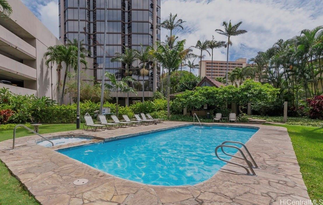 Hale Kaheka condo # 203, Honolulu, Hawaii - photo 15 of 17