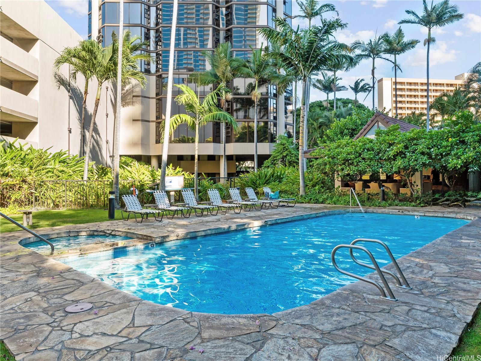 Hale Kaheka condo # 2105, Honolulu, Hawaii - photo 12 of 23