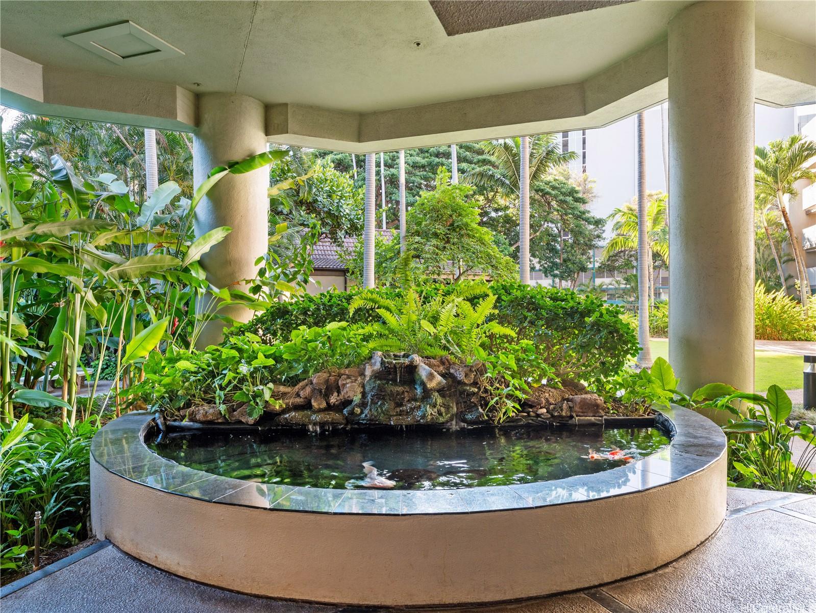 Hale Kaheka condo # 2105, Honolulu, Hawaii - photo 17 of 23