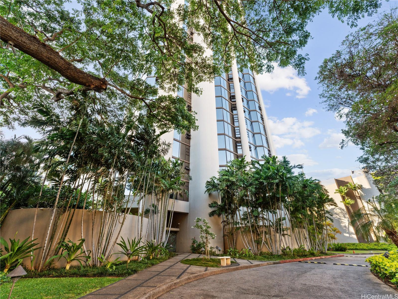 Hale Kaheka condo # 2105, Honolulu, Hawaii - photo 18 of 23