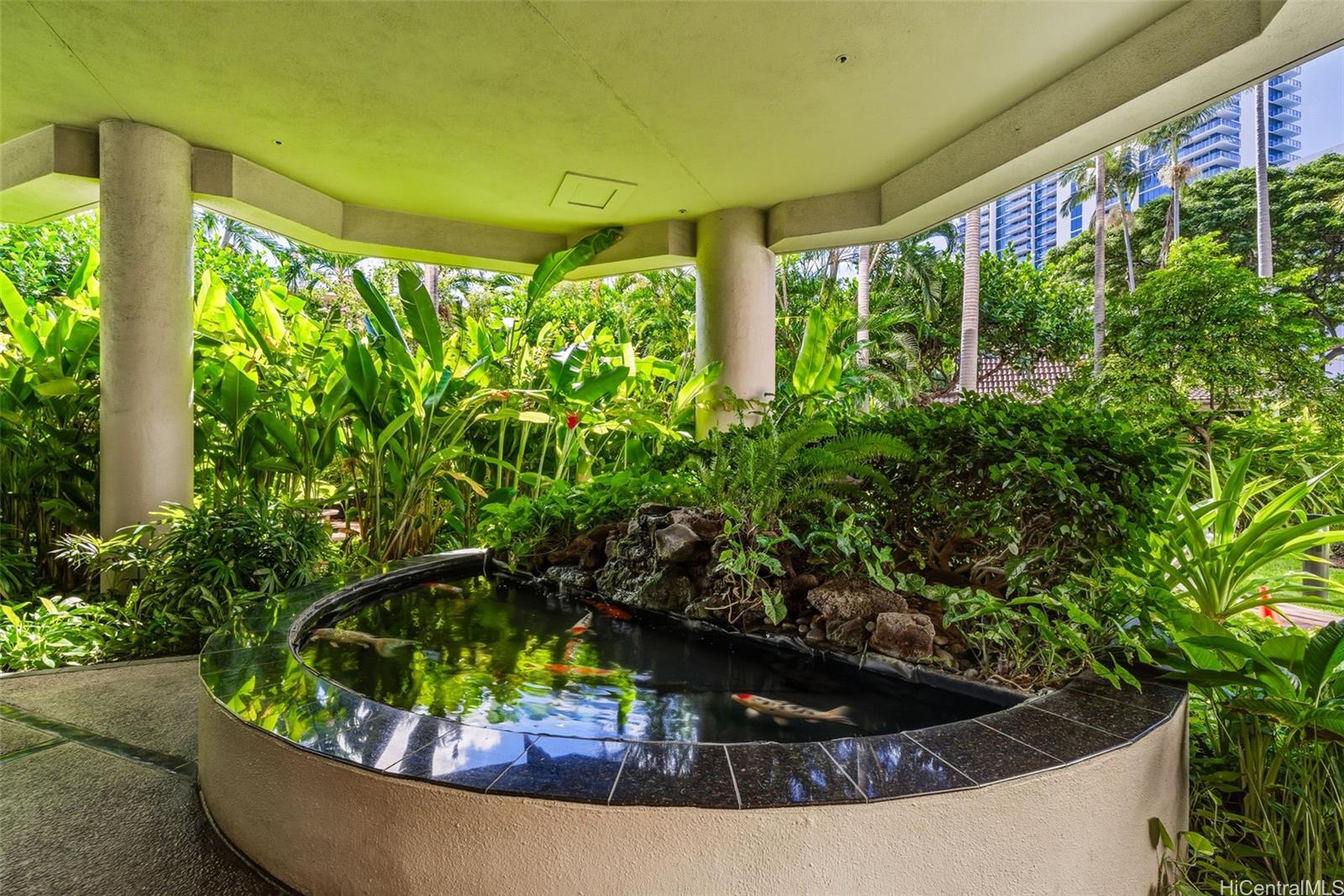 Hale Kaheka condo # 3405, Honolulu, Hawaii - photo 23 of 25