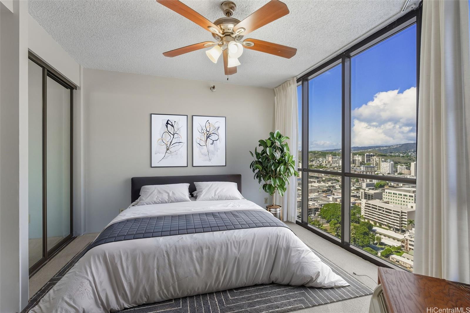 Hale Kaheka condo # 3405, Honolulu, Hawaii - photo 14 of 25