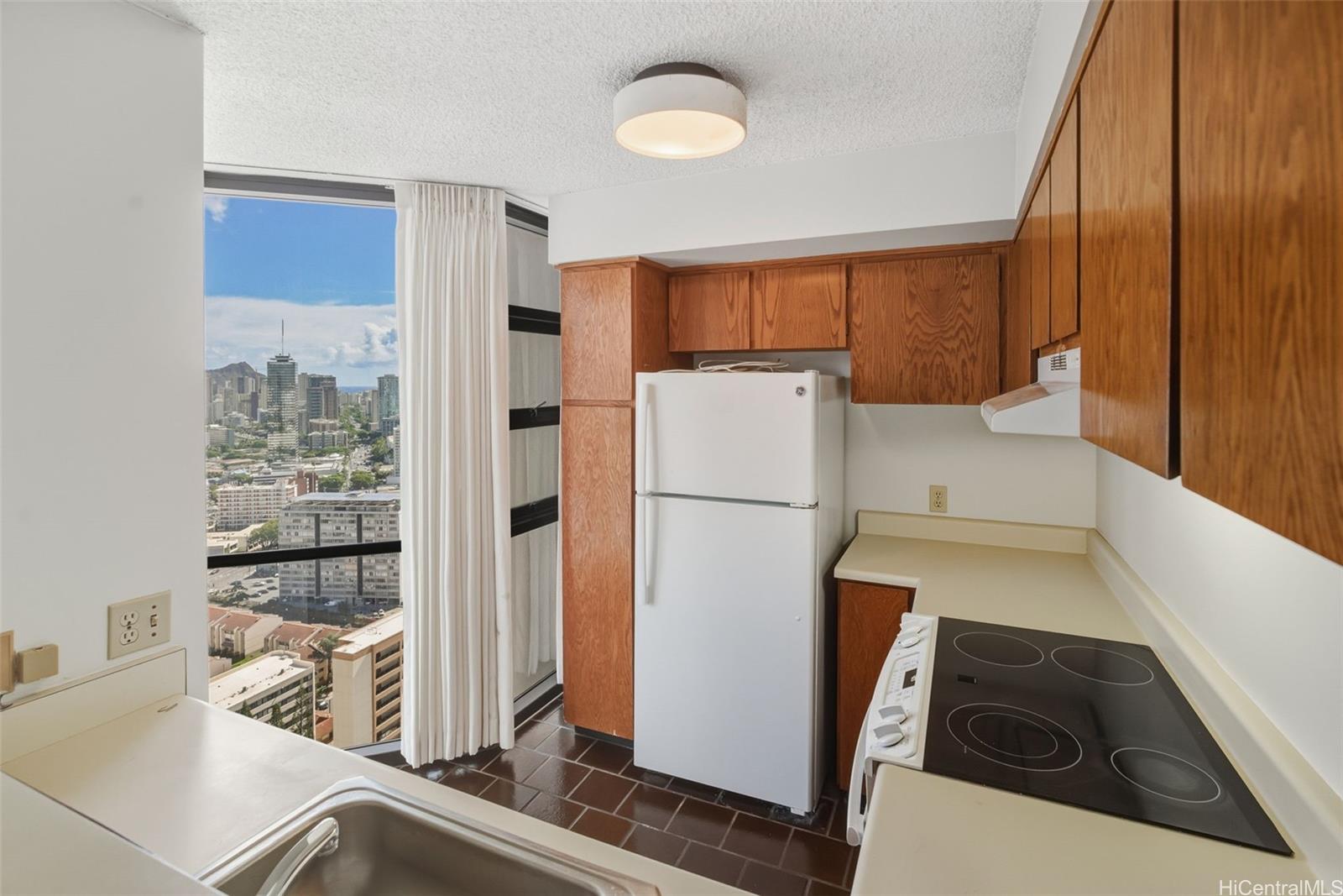 Hale Kaheka condo # 3405, Honolulu, Hawaii - photo 10 of 25