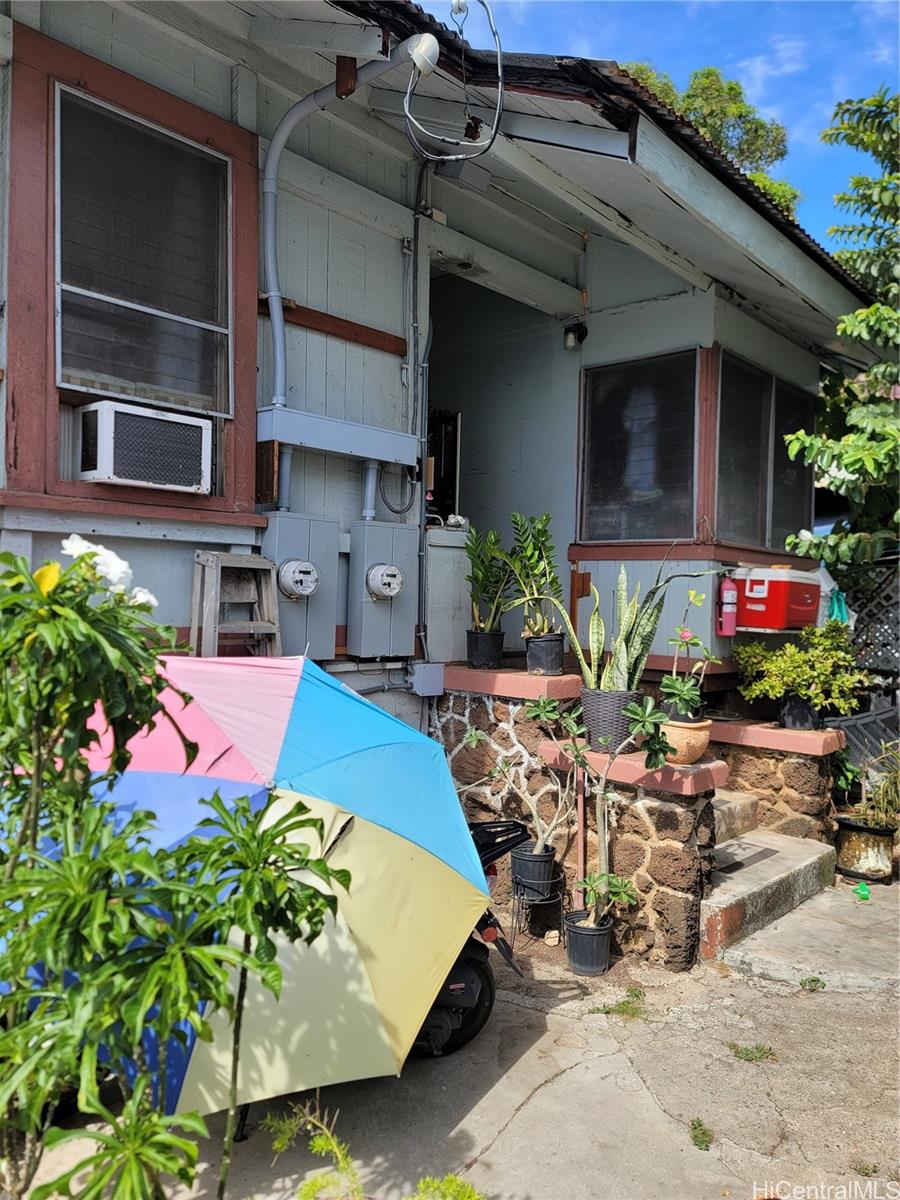 938-A Akepo Ln Honolulu - Multi-family - photo 3 of 4