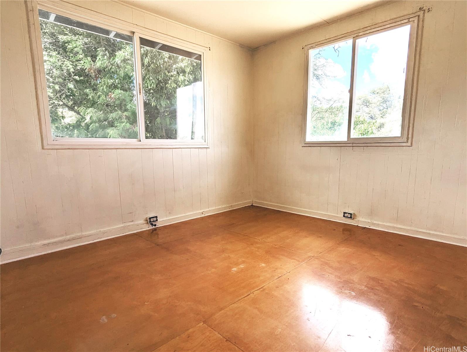 94-027  Nawaakoa Pl Waipahu-lower, Waipahu home - photo 8 of 15