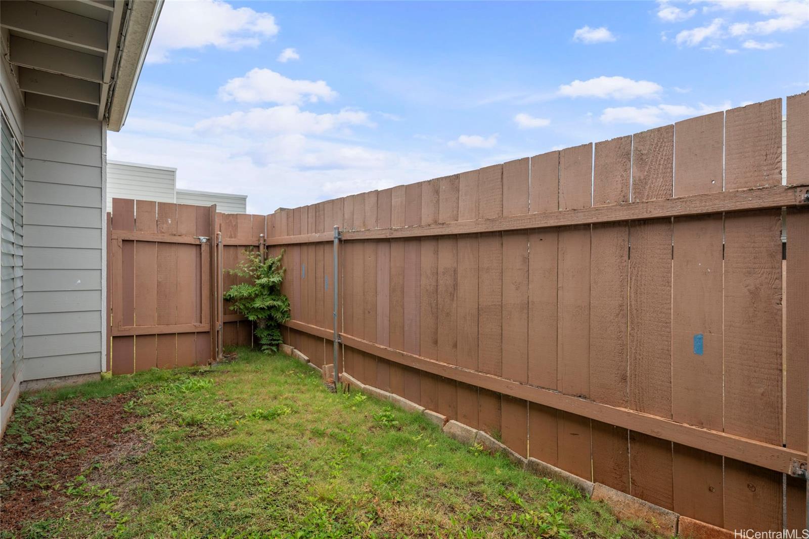 MTA townhouse # 114, Mililani, Hawaii - photo 15 of 18