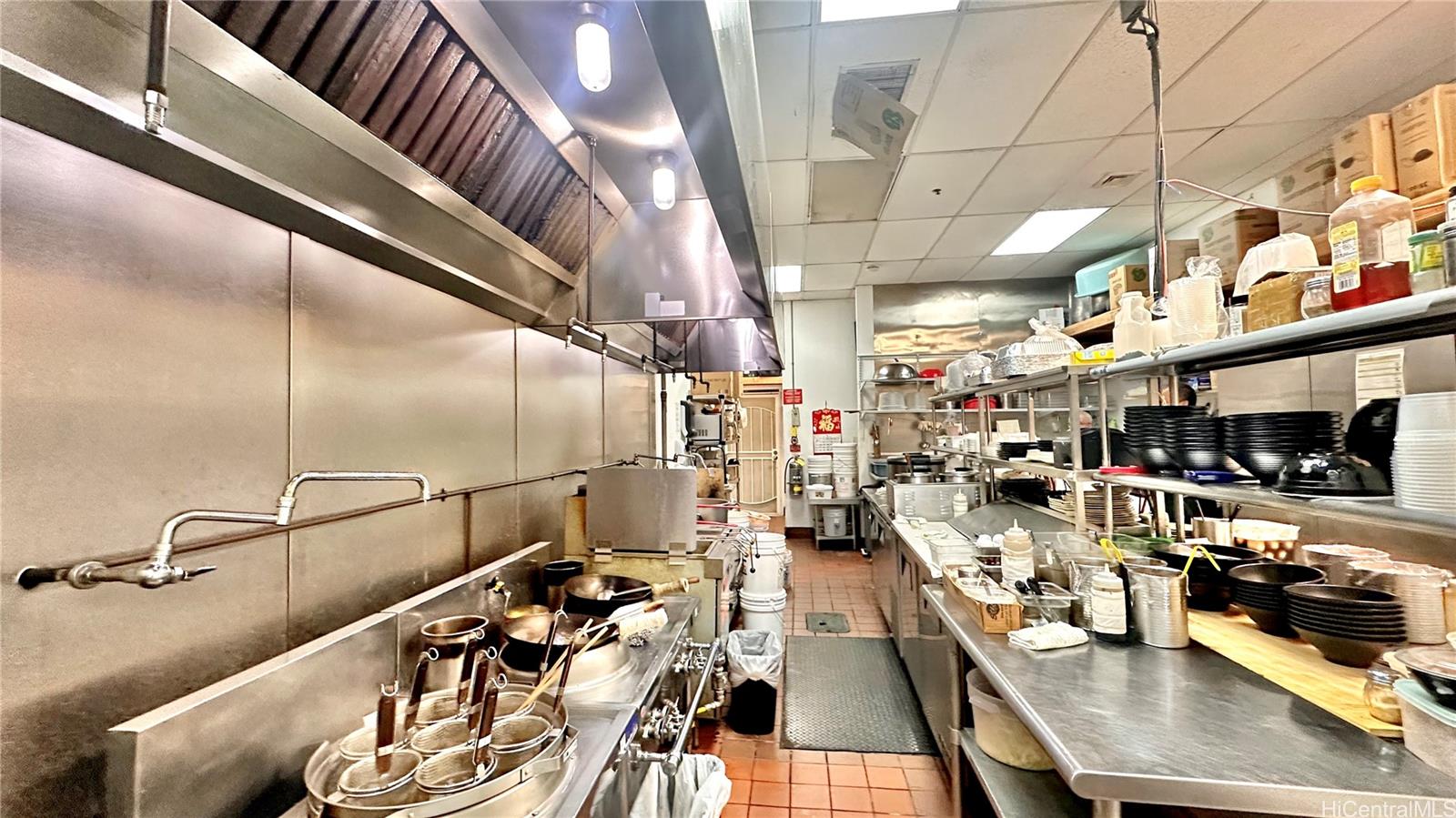 94-050 Farrington Hwy Waipahu-lower  - photo 9 of 16