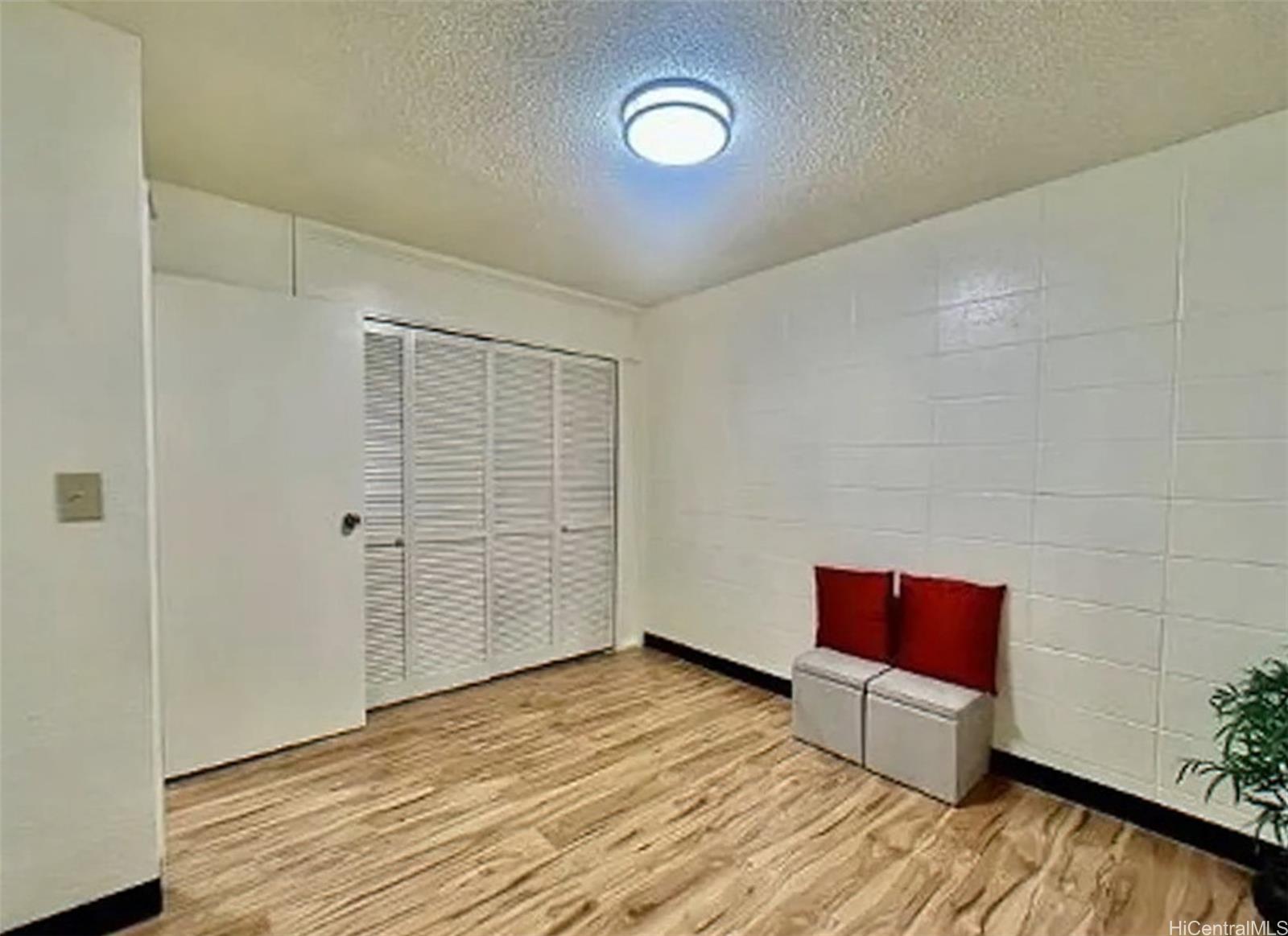 Leolua Gardens condo # A102, Waipahu, Hawaii - photo 5 of 8