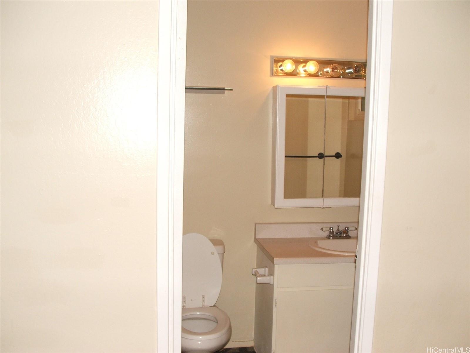 94-063 Anania Drive townhouse # 123, Mililani, Hawaii - photo 6 of 14