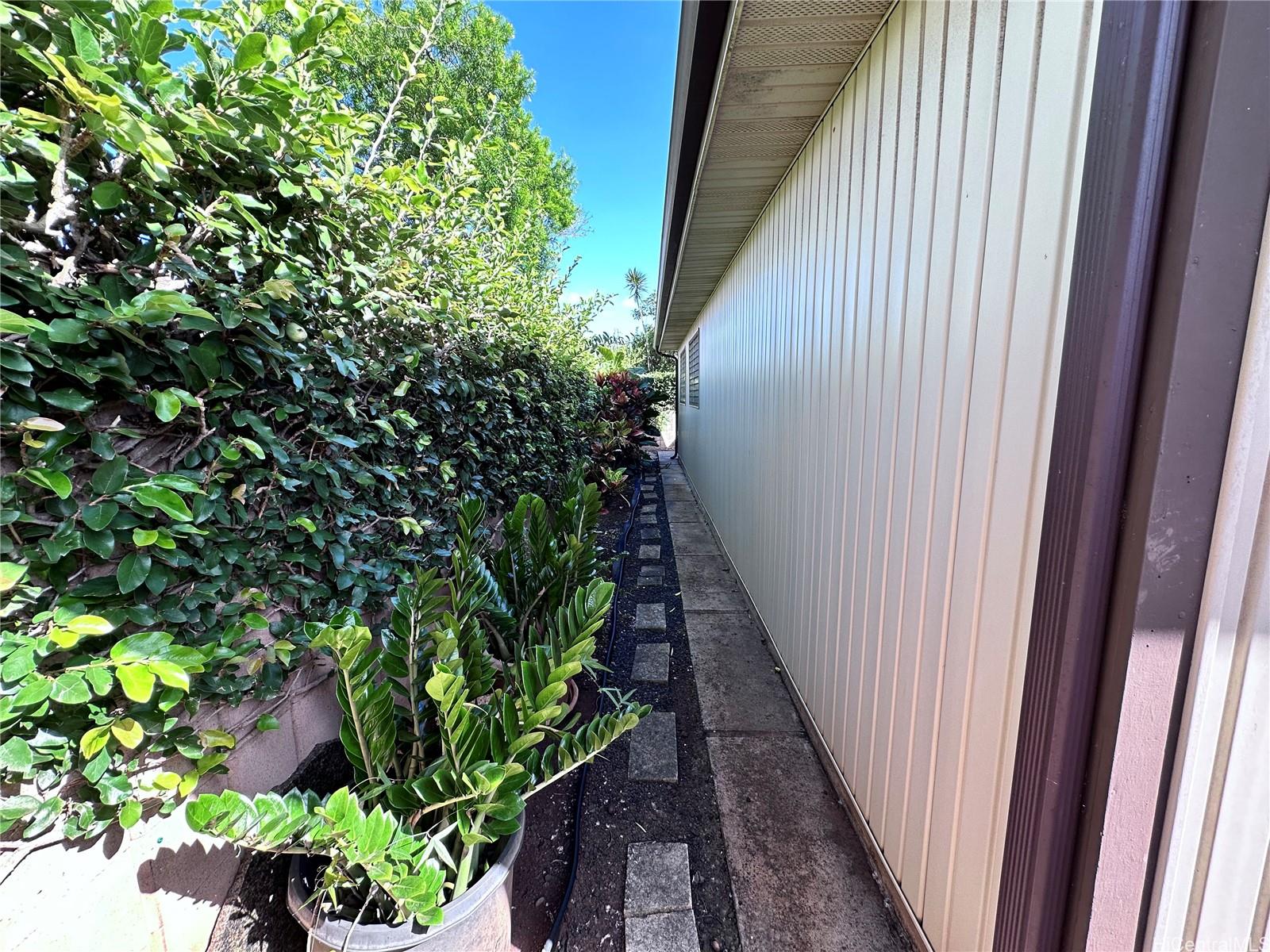 94-070  Akualele Place Mililani Area, Central home - photo 20 of 25