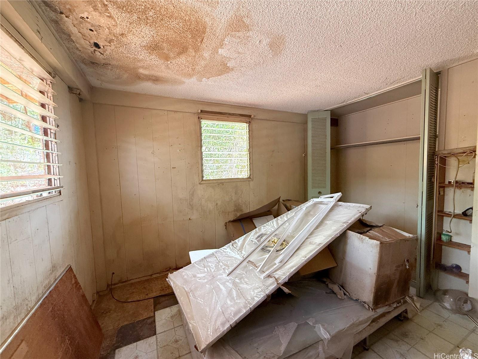 94-078  Hulahe Street Harbor View, Waipahu home - photo 11 of 23