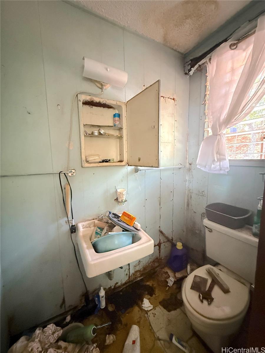 94-078  Hulahe Street Harbor View, Waipahu home - photo 14 of 23