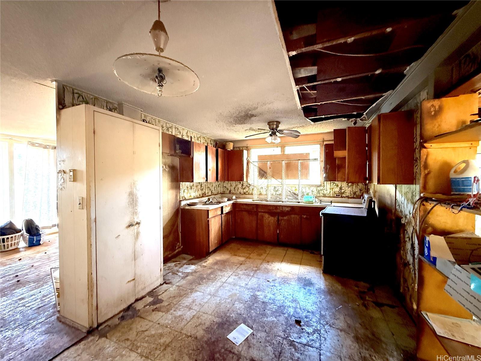 94-078  Hulahe Street Harbor View, Waipahu home - photo 16 of 23