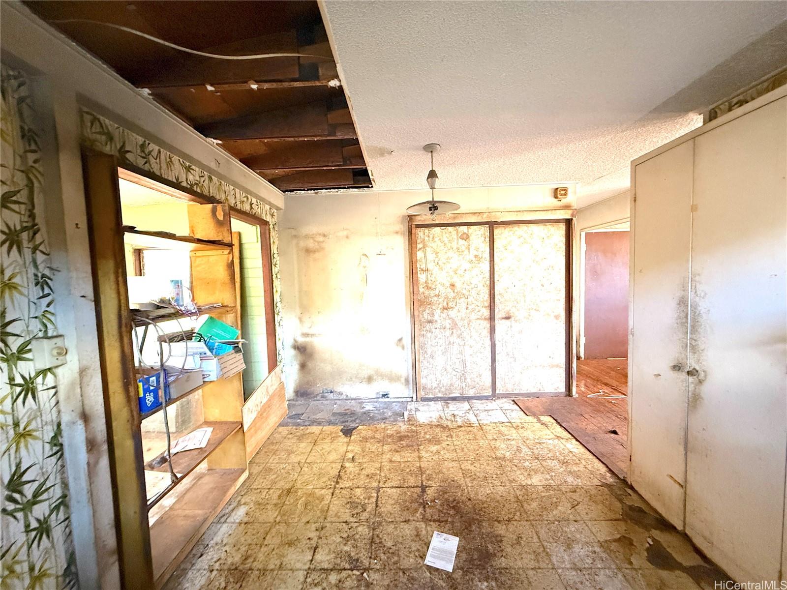 94-078  Hulahe Street Harbor View, Waipahu home - photo 17 of 23