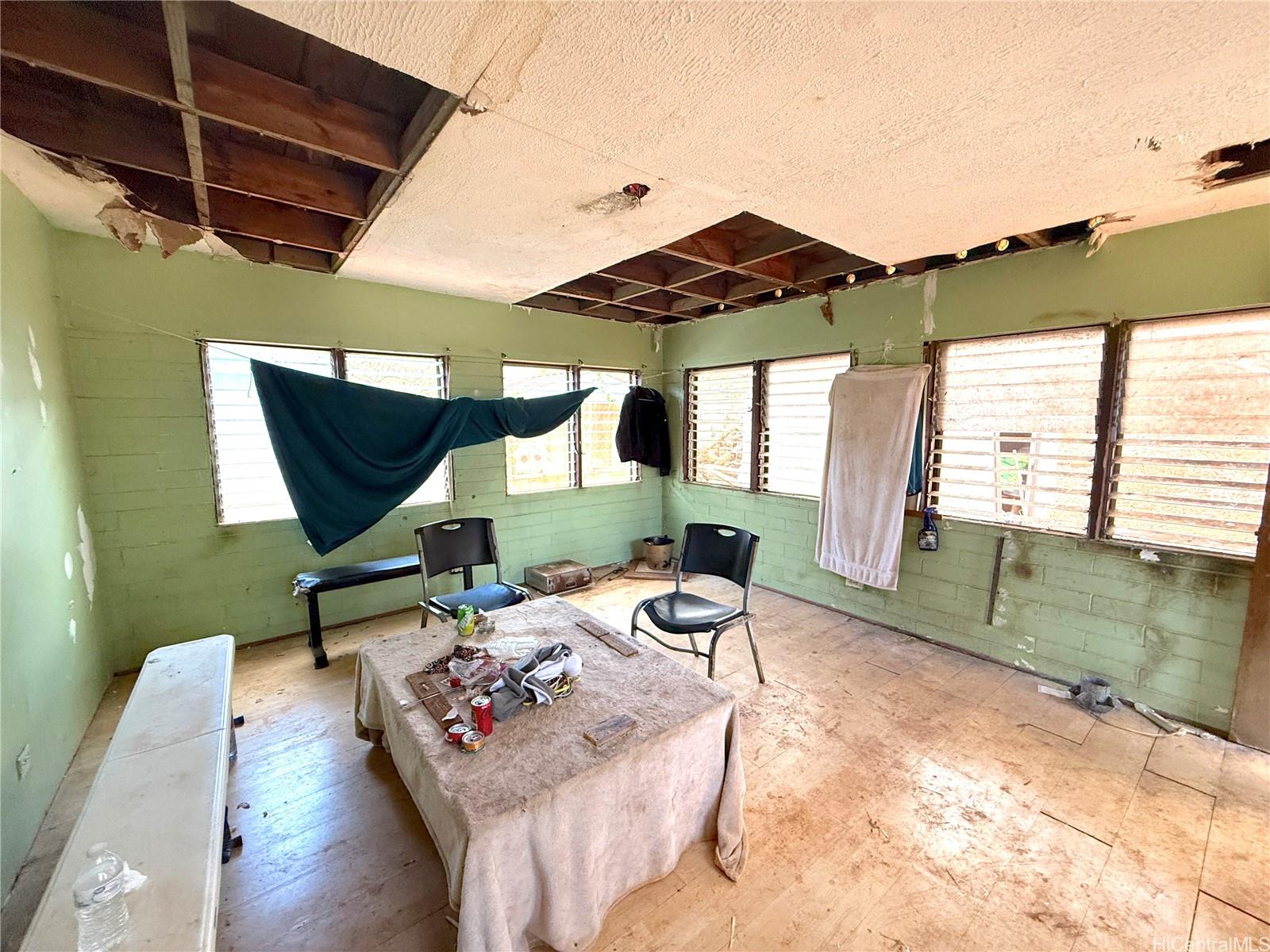 94-078  Hulahe Street Harbor View, Waipahu home - photo 18 of 23