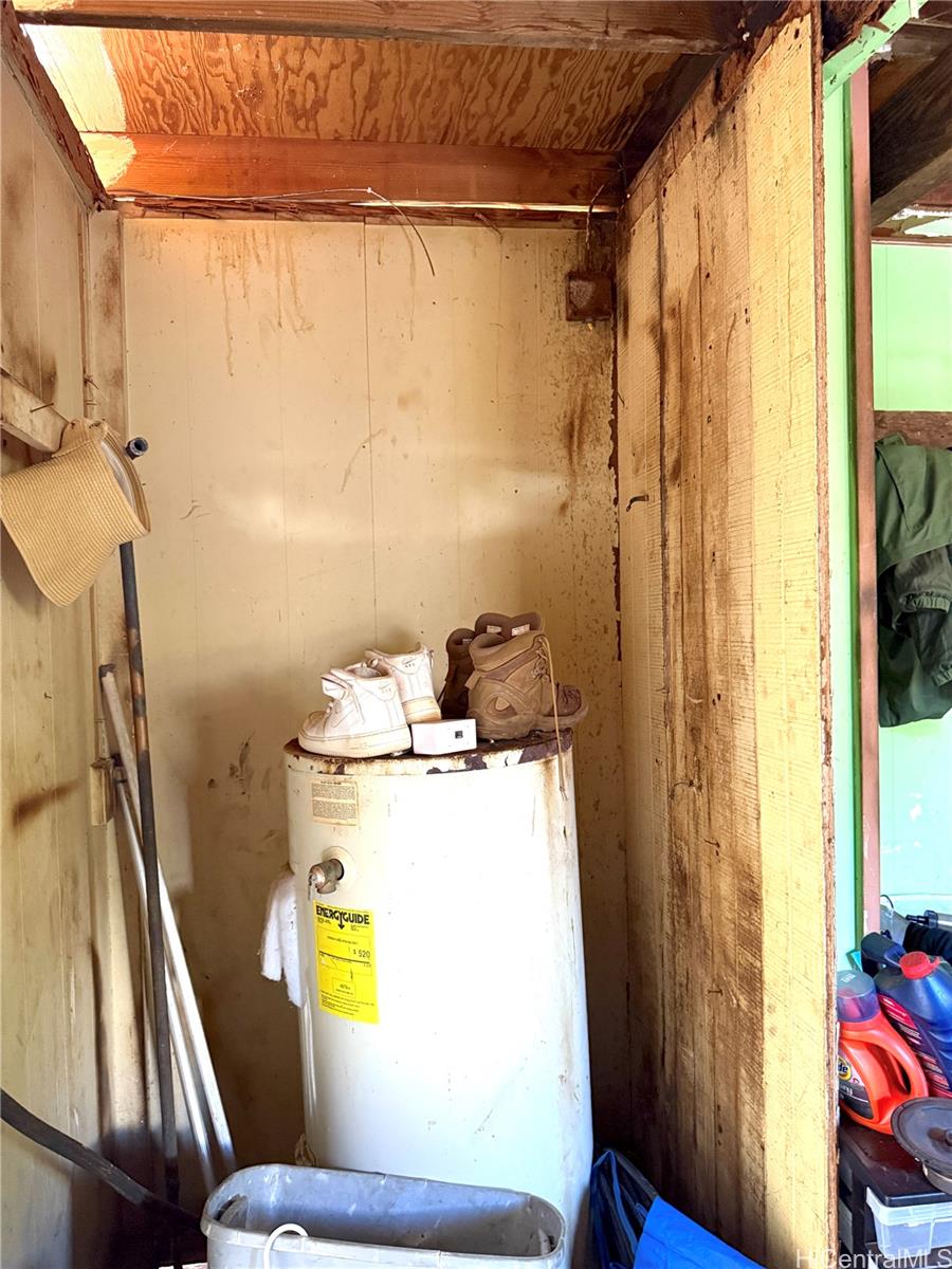 94-078  Hulahe Street Harbor View, Waipahu home - photo 20 of 23