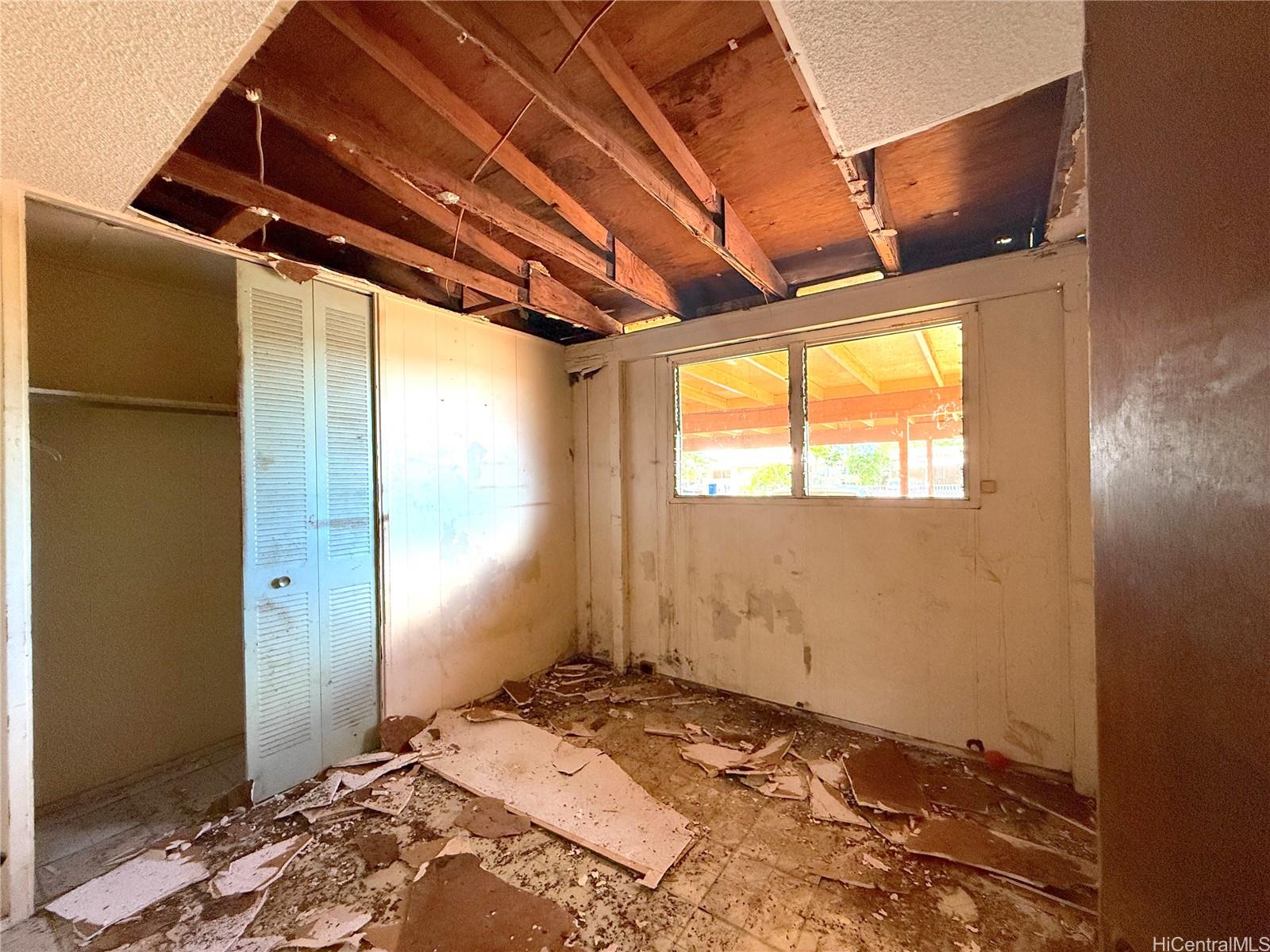 94-078  Hulahe Street Harbor View, Waipahu home - photo 10 of 23