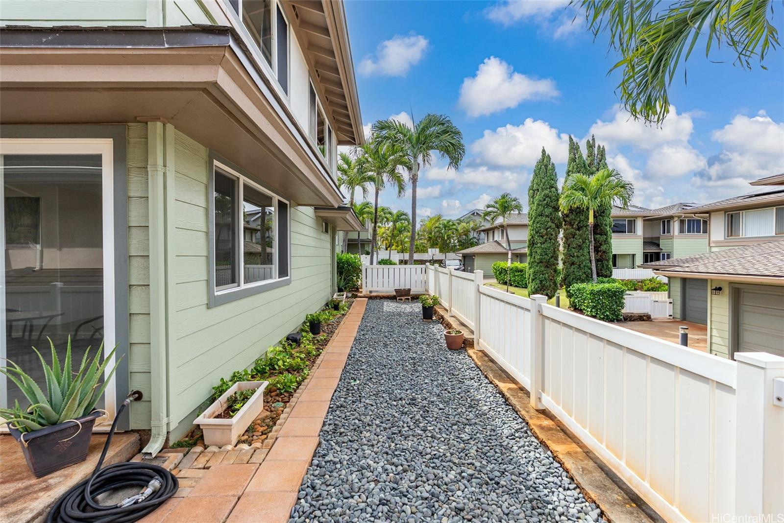 940A  12th Ave Kaimuki, Diamond Head home - photo 24 of 25