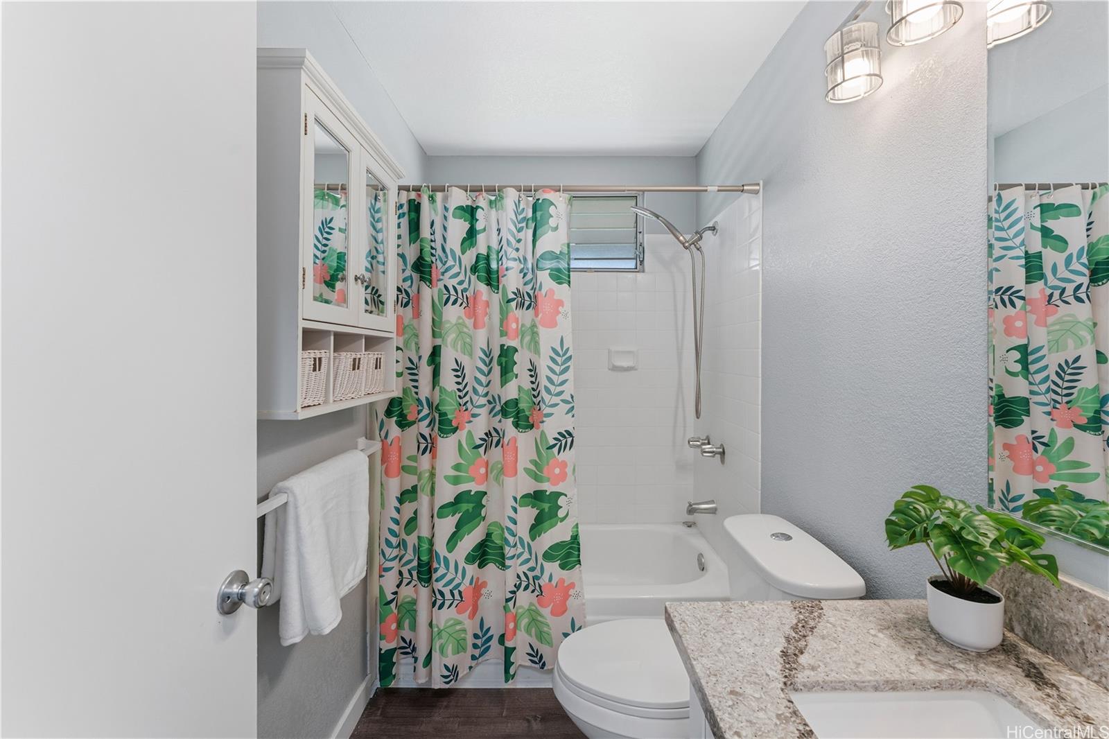 Cliffside Village at Waipio condo # L201, Waipahu, Hawaii - photo 17 of 23