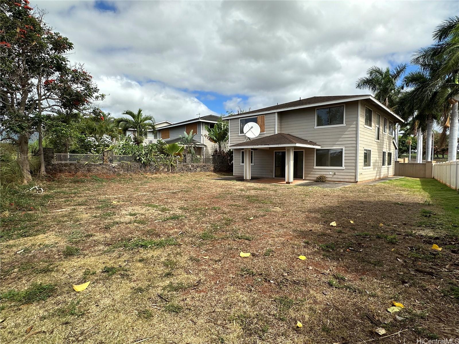 94-1000  Halepuna Street Royal Kunia, Waipahu home - photo 20 of 23