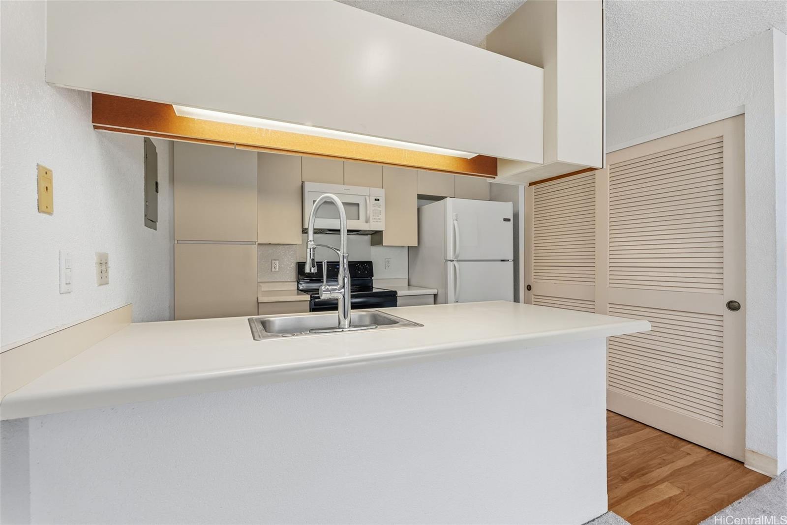 94-1004 Kaukahi Place townhouse # K11, Waipahu, Hawaii - photo 11 of 19