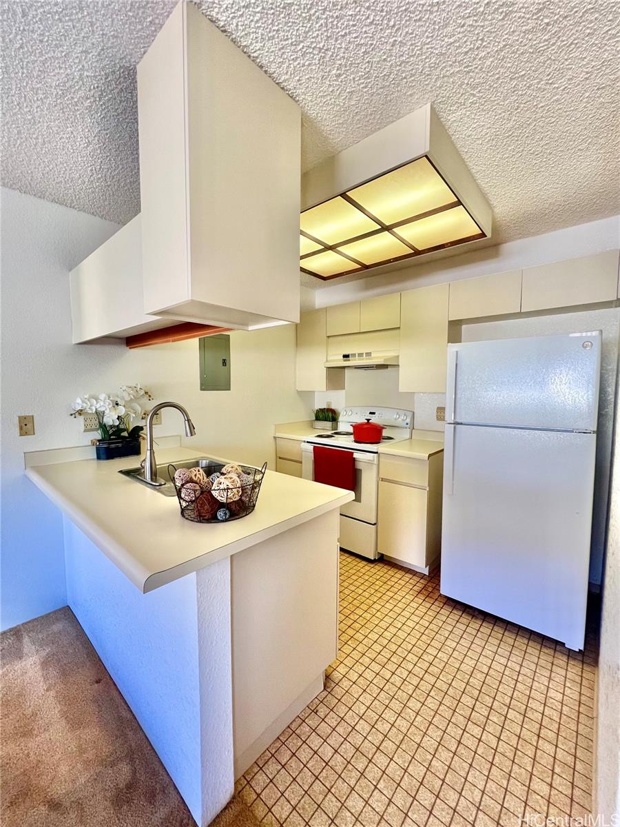 Ihona condo # K7, Waipahu, Hawaii - photo 3 of 14