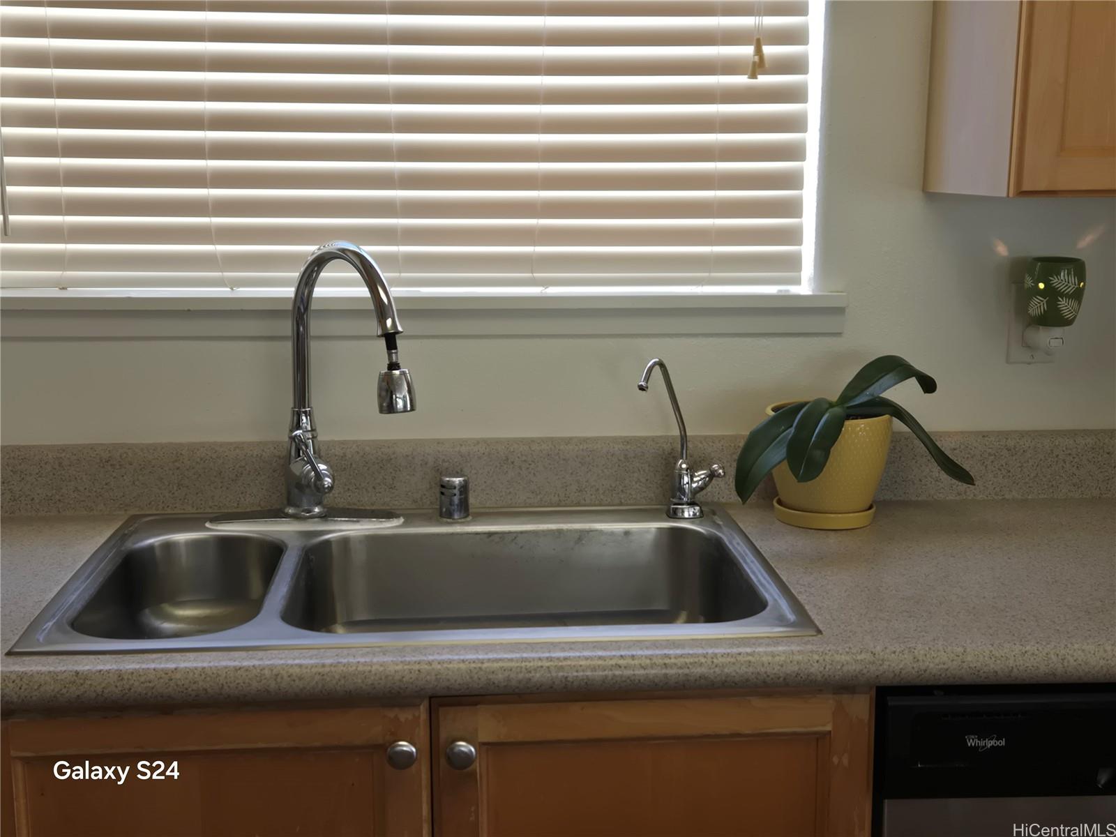 94-1008  Makakoa Loop Royal Kunia, Waipahu home - photo 7 of 24