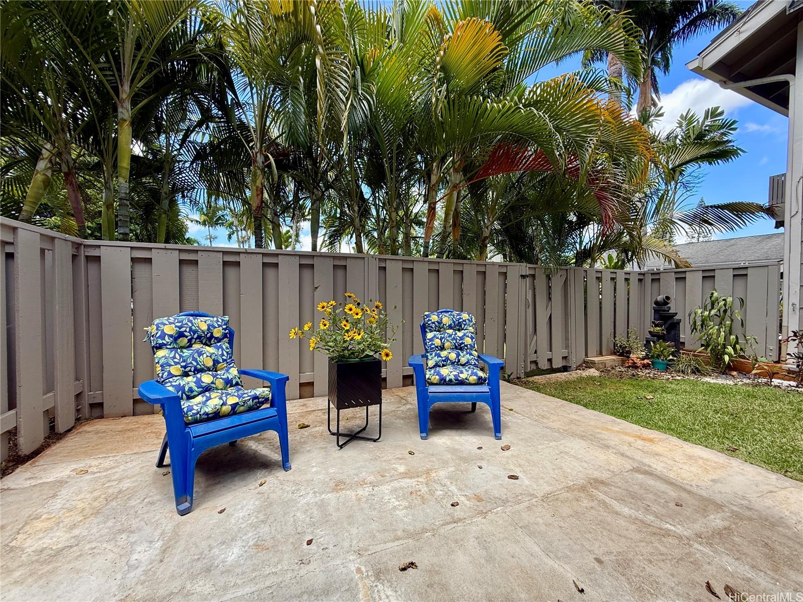 Mililani Town Assoc townhouse # 85, Mililani, Hawaii - photo 14 of 19