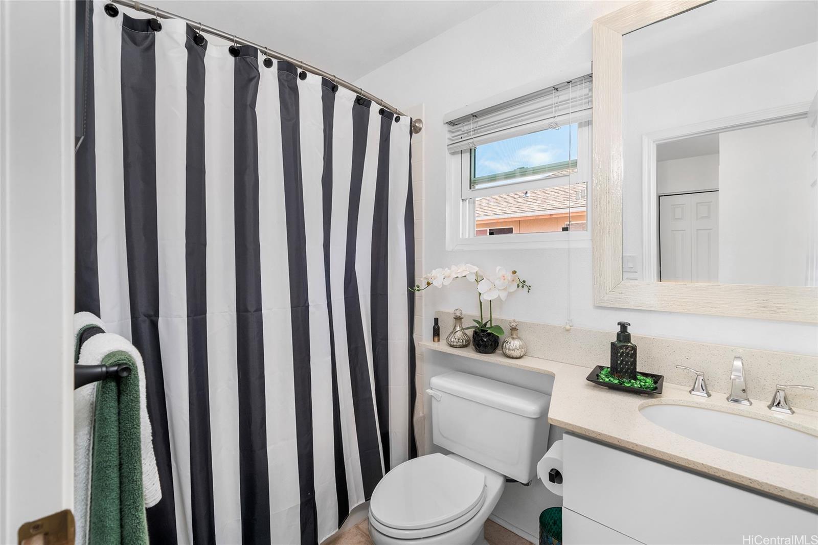 94-1010  Maiau Street Waikele, Waipahu home - photo 13 of 25