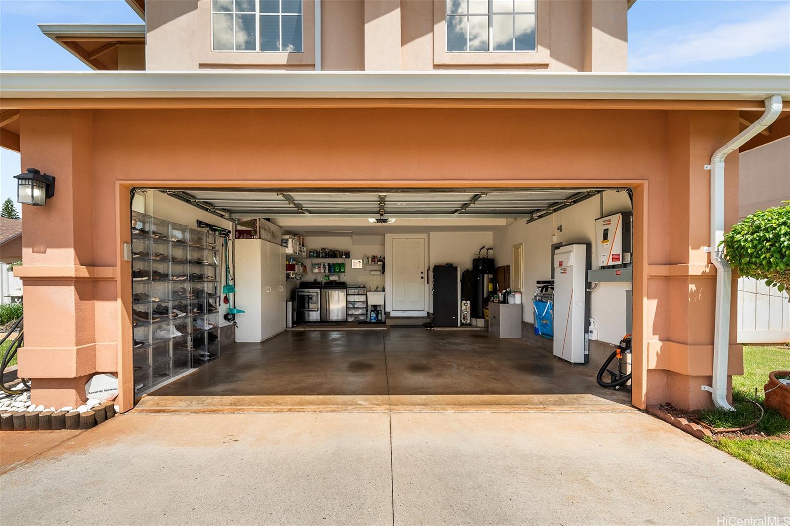 94-1010  Maiau Street Waikele, Waipahu home - photo 18 of 25