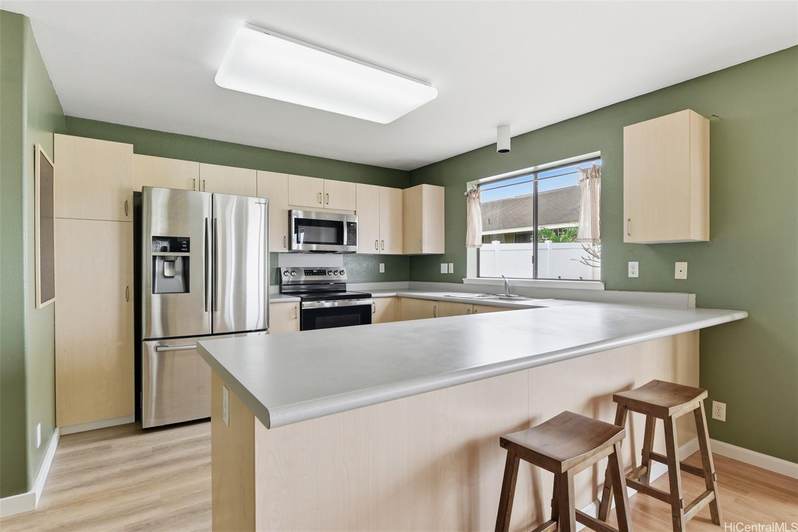 94-1024  Pouhana Way Royal Kunia, Waipahu home - photo 11 of 25