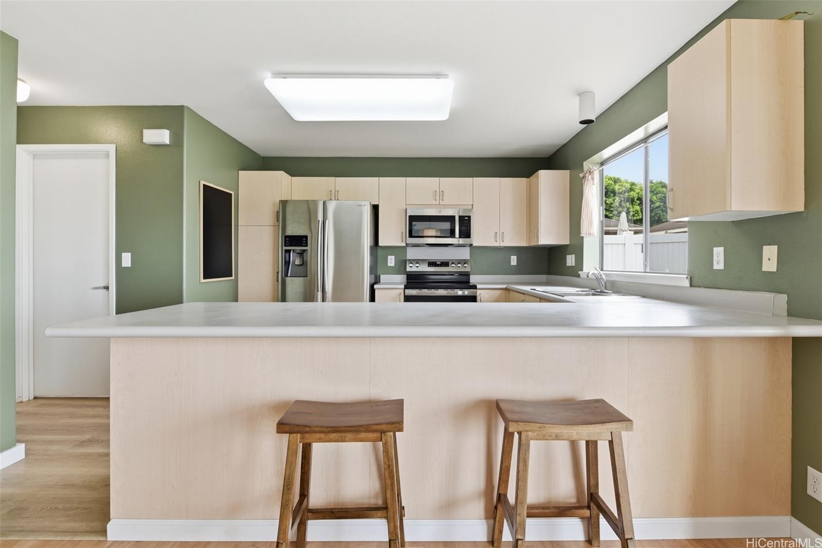 94-1024  Pouhana Way Royal Kunia, Waipahu home - photo 13 of 25