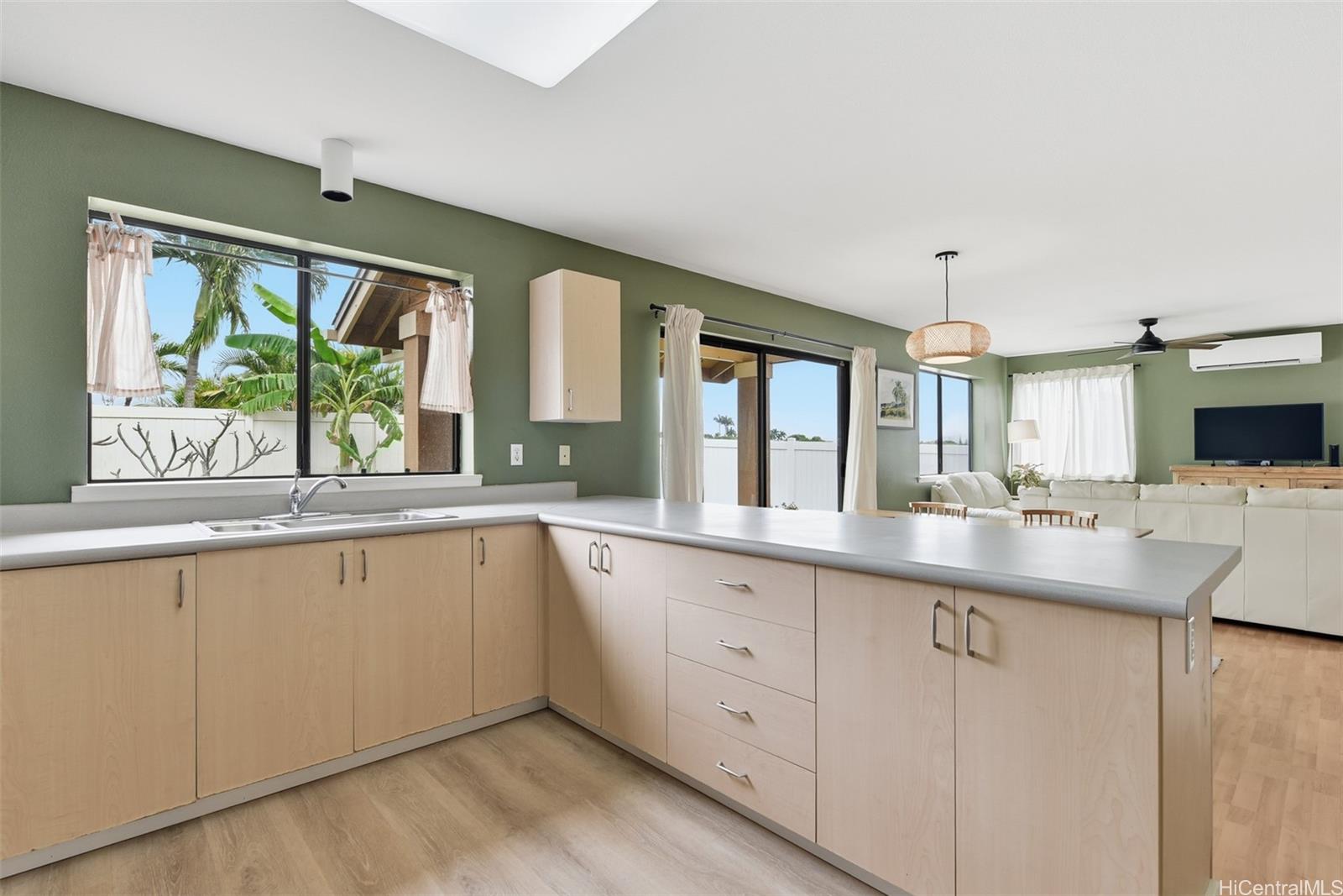 94-1024  Pouhana Way Royal Kunia, Waipahu home - photo 10 of 25